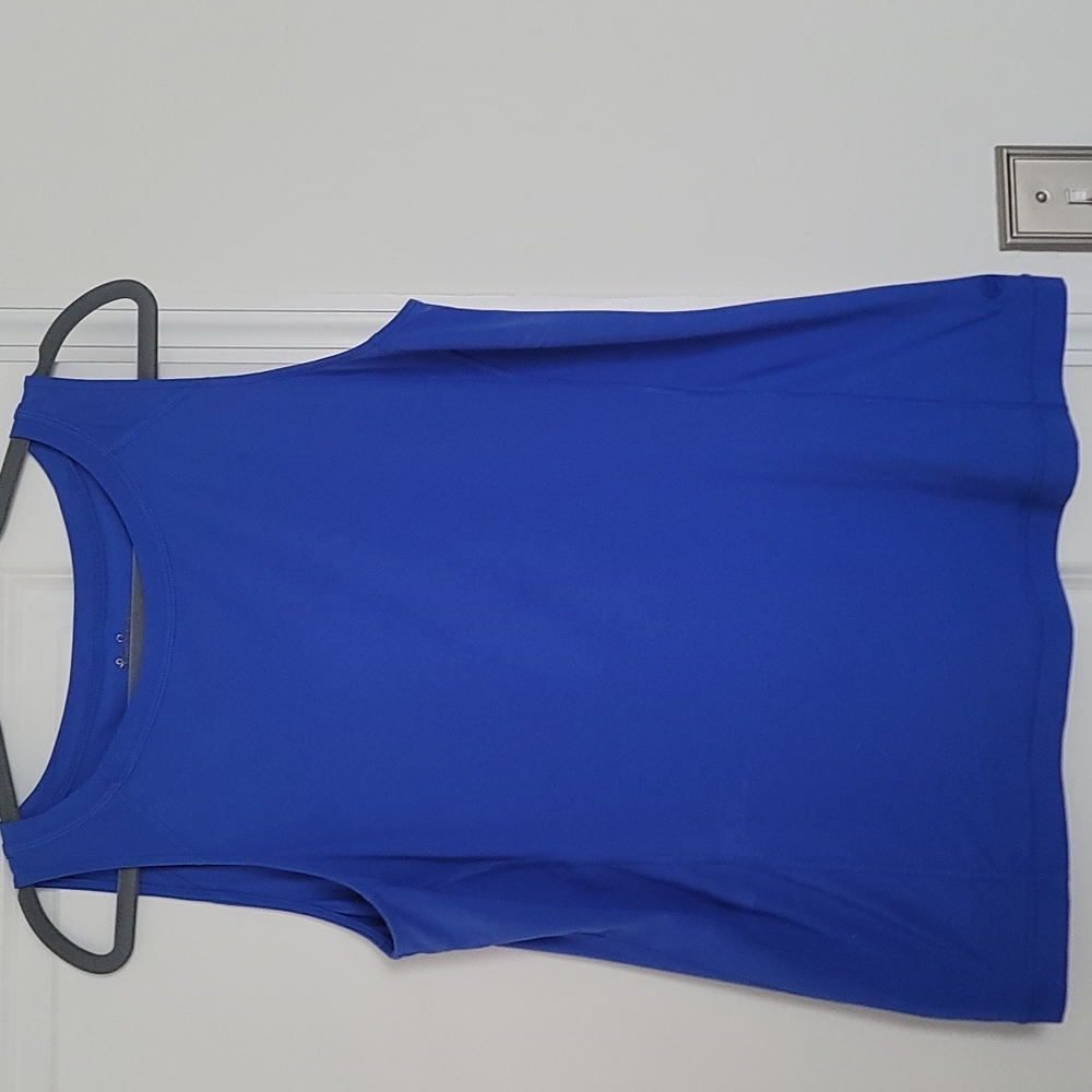 Lily pulitzer Luxletic  sleeveless top beautiful large